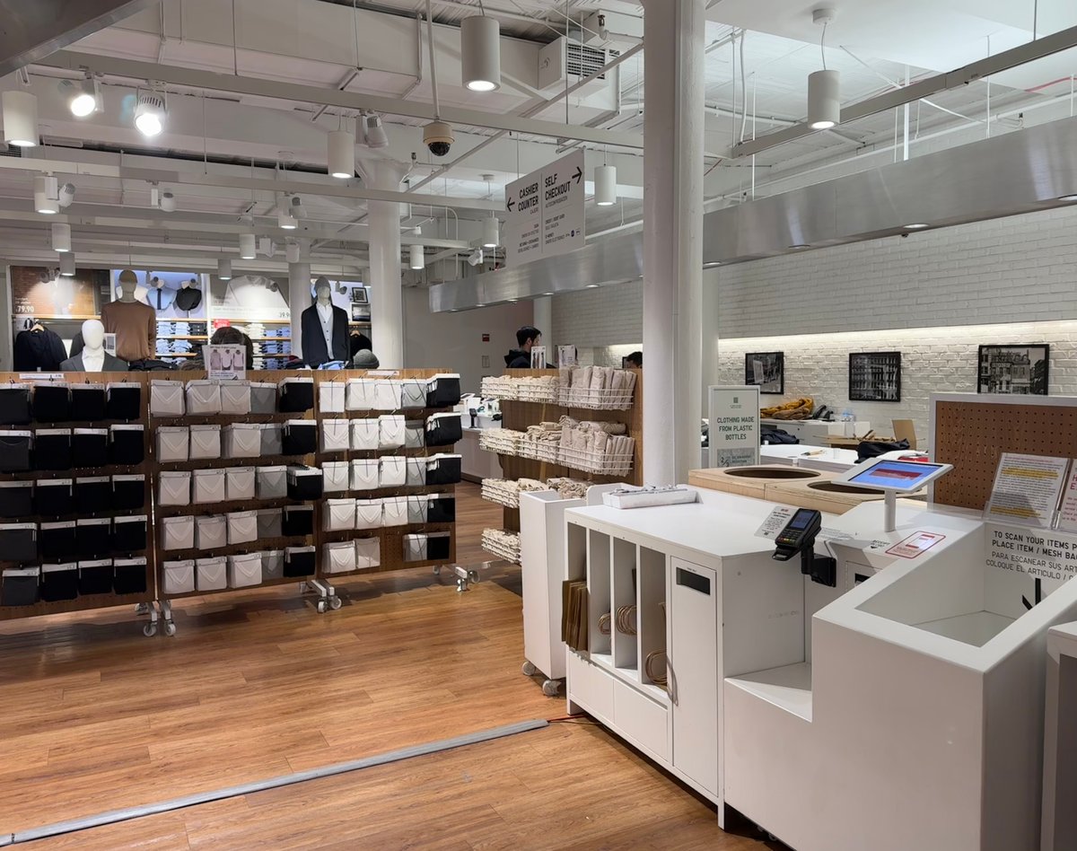 Uniqlo-SoHo-1